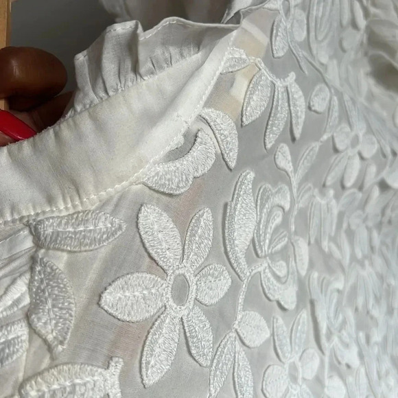 Waimari Magnolia Floral Button-Up Blouse - Picture 15 of 15